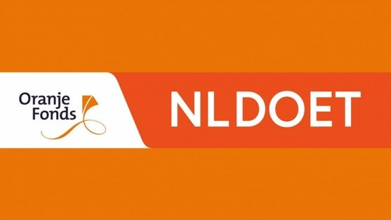 Mezen in de lente onder dak