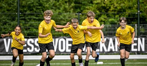 Vitesse trekt met Voetbalkampen regio in tijdens zomervakantie
