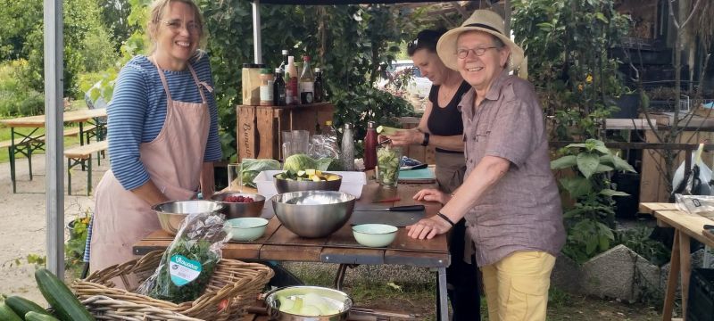Groot succes 1e buurtrestaurant bij Stadslandbouw Mooieweg!!